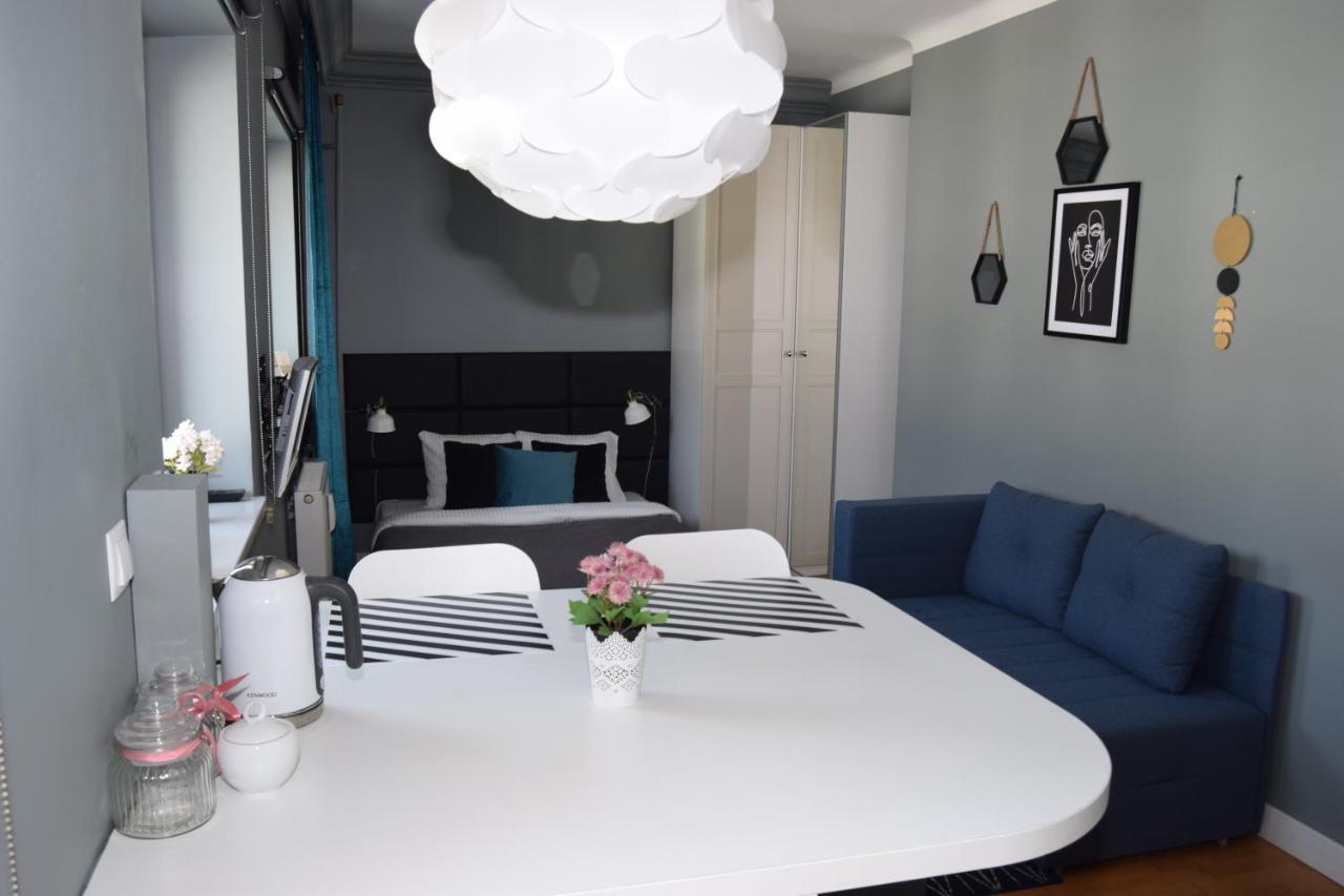 Be My Guest - Hoza Studio - Pkin Super Centrum Metro Wi-Fi Breakfast 华沙 外观 照片